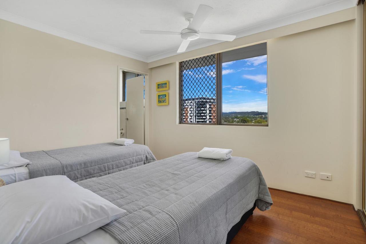 Beach Palms Holiday Apartments 골드코스트 외부 사진