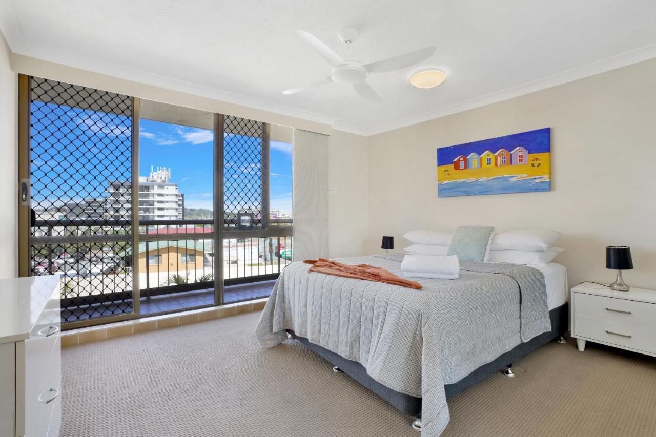 Beach Palms Holiday Apartments 골드코스트 외부 사진
