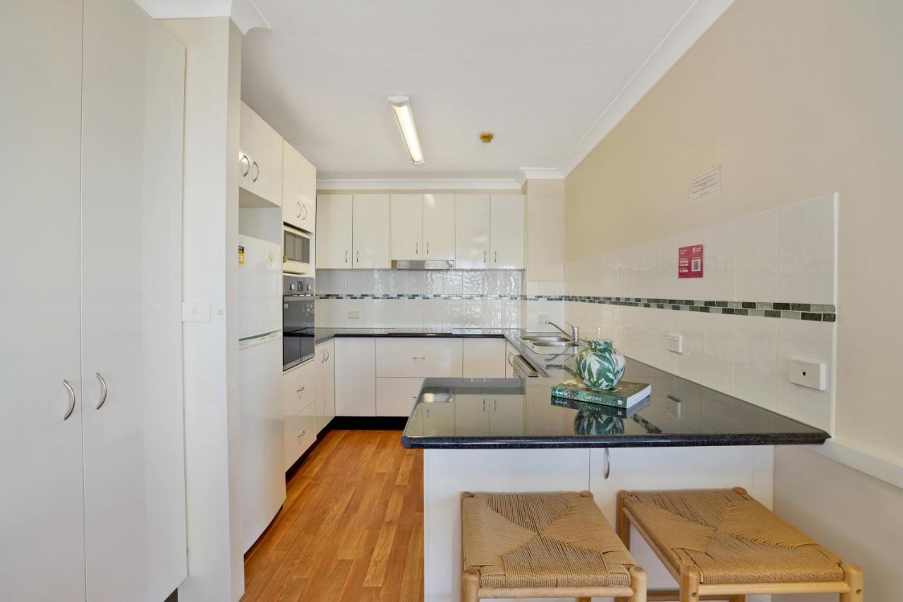 Beach Palms Holiday Apartments 골드코스트 외부 사진
